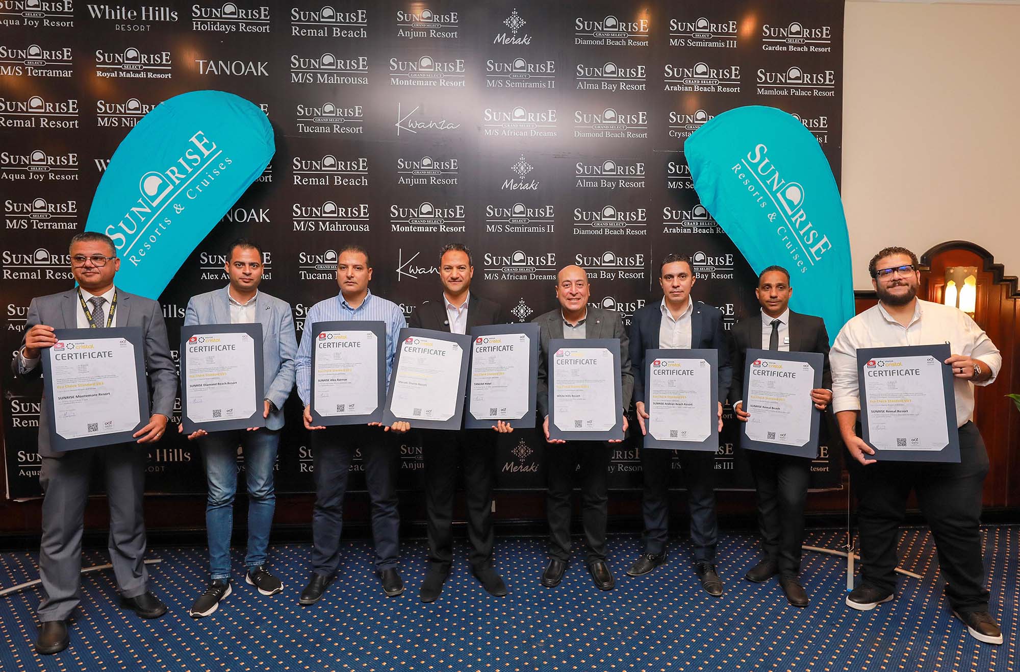 Sunrise Hotels & Resorts CEO with Cristal team